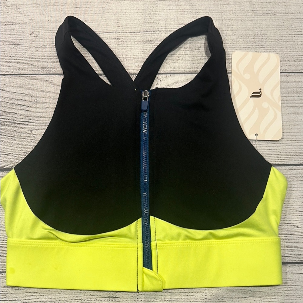 Women’s Fabletics Ella High Support Zip Front Sports Bra size XS/4